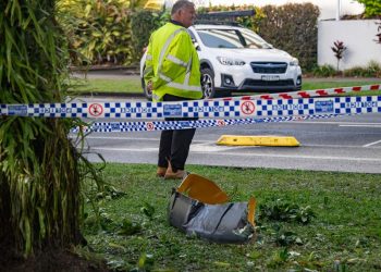Helicopter crashes onto roof of Australian hotel, killing pilot