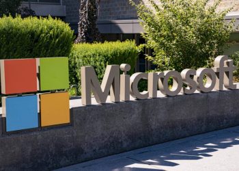 Microsoft fires back at Delta after massive outage, says airline declined ‘repeated’ offers for help