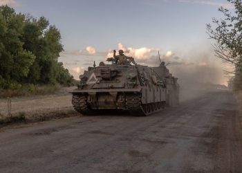 Quit dating apps, Russia tells border region citizens over security fears