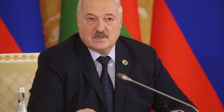 Belarus reinforces military power on its Ukraine borders after drone interceptions