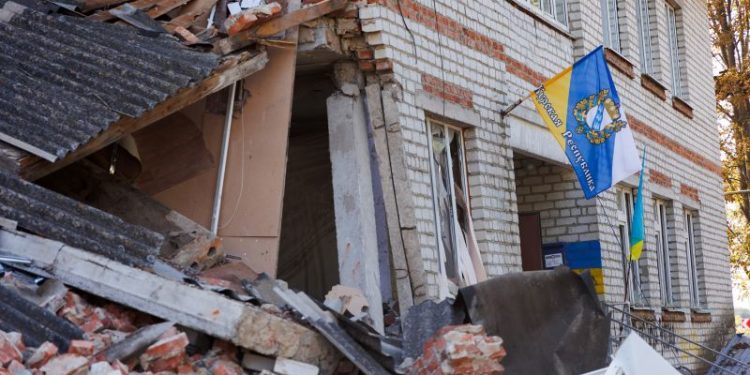 Russia begins efforts to expel Ukraine from Kursk but counter-attack is yet to gain momentum