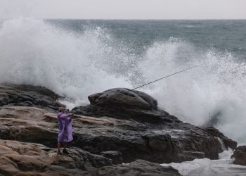 Super Typhoon Kong-rey edges towards Taiwan, could sweep ‘almost the whole’ island