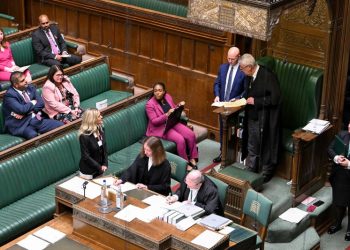 UK lawmakers vote in support of assisted dying