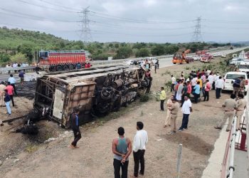 At least 36 dead after overcrowded bus skids into deep gorge in northern India