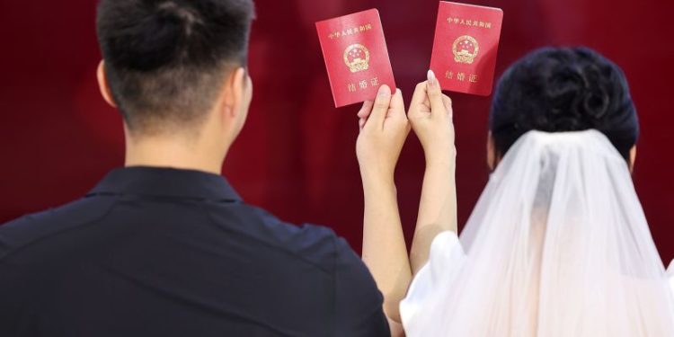 China on track to record lowest number of new marriages since 1980, official data shows