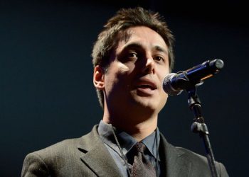 Iranian anti-regime activist who died by suicide buried in Tehran