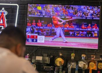 Ad revenue should stabilize for media companies in 2025 — if they have sports