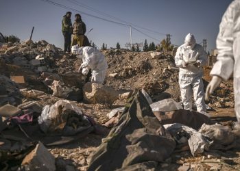 Hundreds of thousands of bodies could be buried in Syrian mass graves, advocacy group says