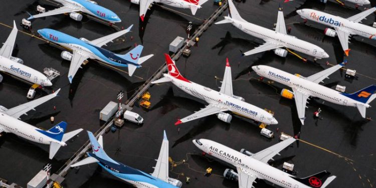 Boeing delivered 30 airplanes in December, but gap with Airbus widened in 2024