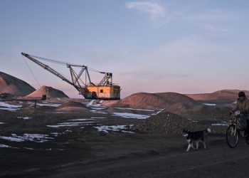 US and Ukraine agree terms on natural resources and reconstruction deal: Ukrainian official