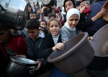 ‘They are fighting us through our food’: Gazans face new Israeli aid blockade