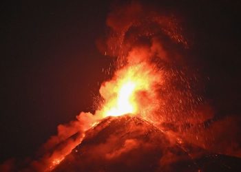 Volcano eruption in Guatemala forces hundreds to evacuate