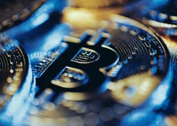 Crypto Market Recap: BITCOIN Act Reintroduced, SEC Holds Off on ETF Decisions