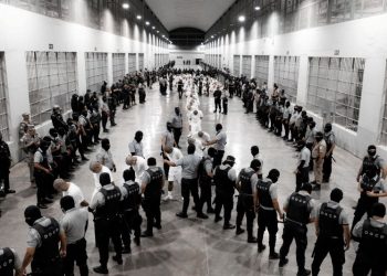 El Salvador says it shares gang intel with the US — and requests specific deportees