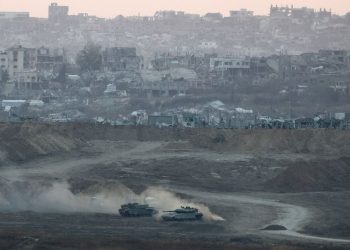 Israel calls up thousands of reservists, plans to expand Gaza offensive amid stalled hostage talks