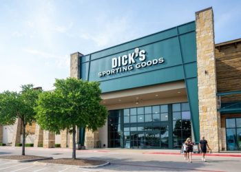 Dick’s Sporting Goods stands by full-year guidance — even with tariffs looming