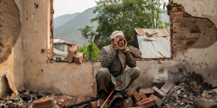 Divided by a border, united by fear: Kashmiris pick up the pieces after India-Pakistan step back from the brink