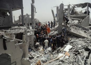 Israel pushes deeper into Gaza as Netanyahu warns of losing allies over looming famine. Here’s what we know