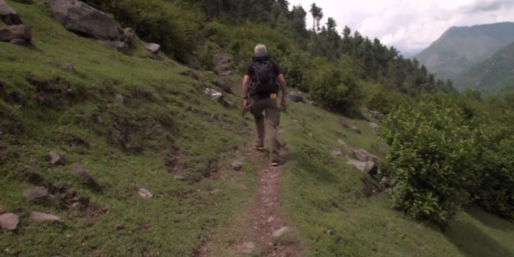 Grief and fear permeate the picturesque Kashmir valleys that separate India and Pakistan