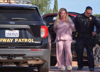 Nationwide coordinated retail crime crackdown results in hundreds of arrests, authorities say