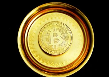 Crypto Market Recap: Bitcoin Hashrate Drops, Coinbase Shares Hit New All-time High